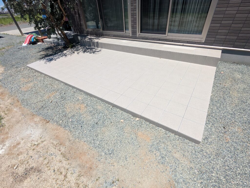 施工後：「玉名市 左官仕上げタイルバルコニー 完成」